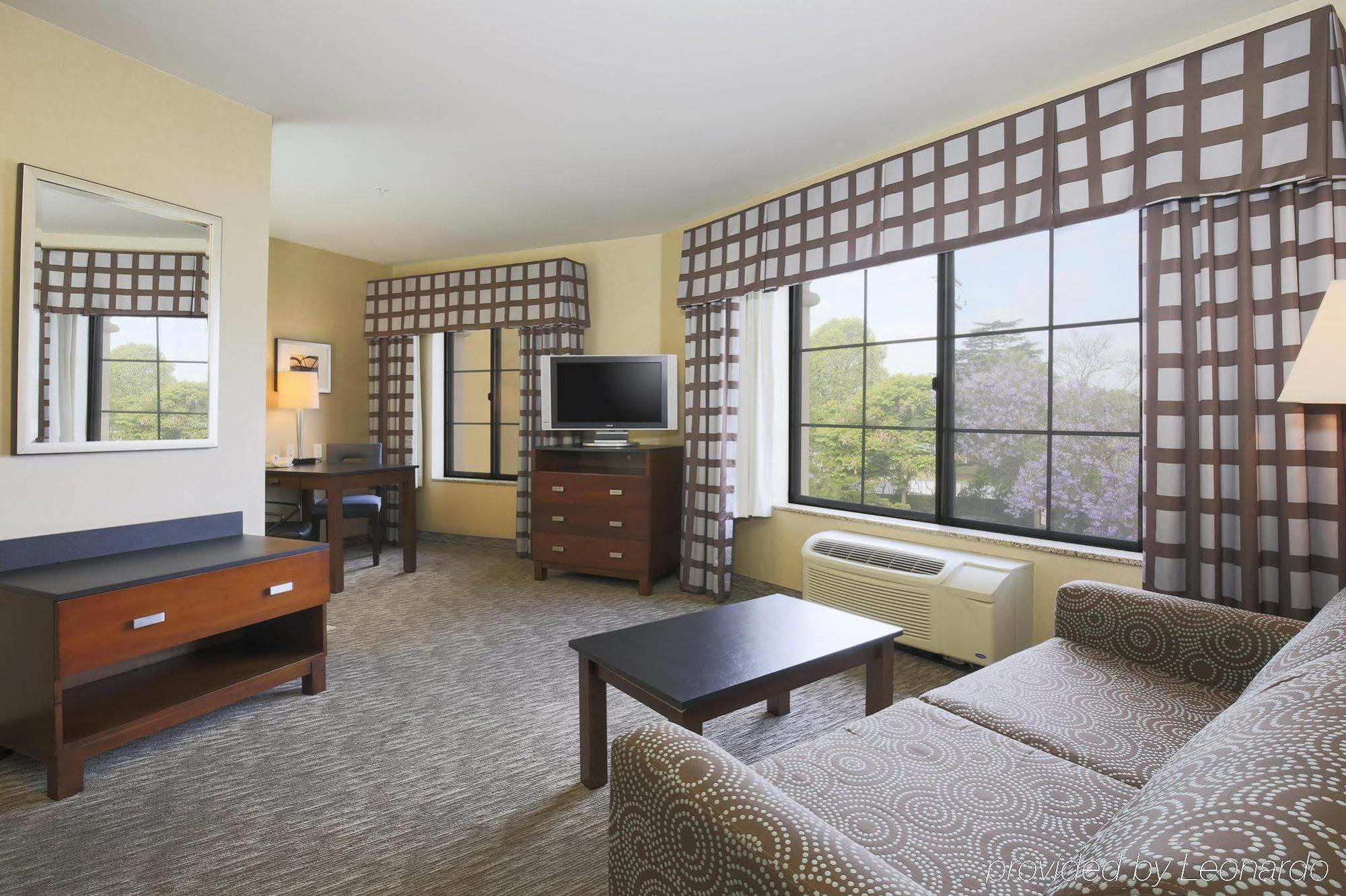 Hampton Inn Santa Barbara/Goleta Exterior foto
